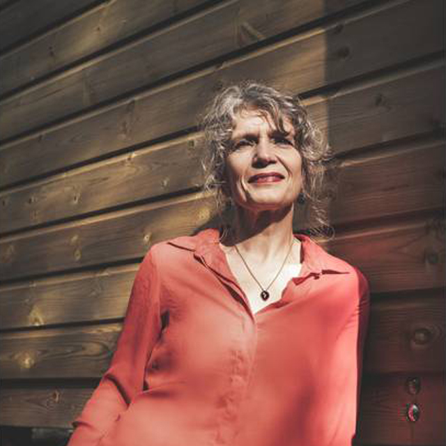 Dr. Clare Pettinger